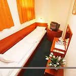 Otel Fonix