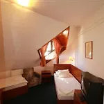 Fonix Otel