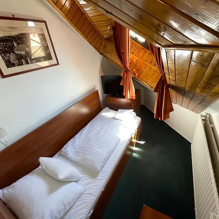 Fonix Hotell Pécs